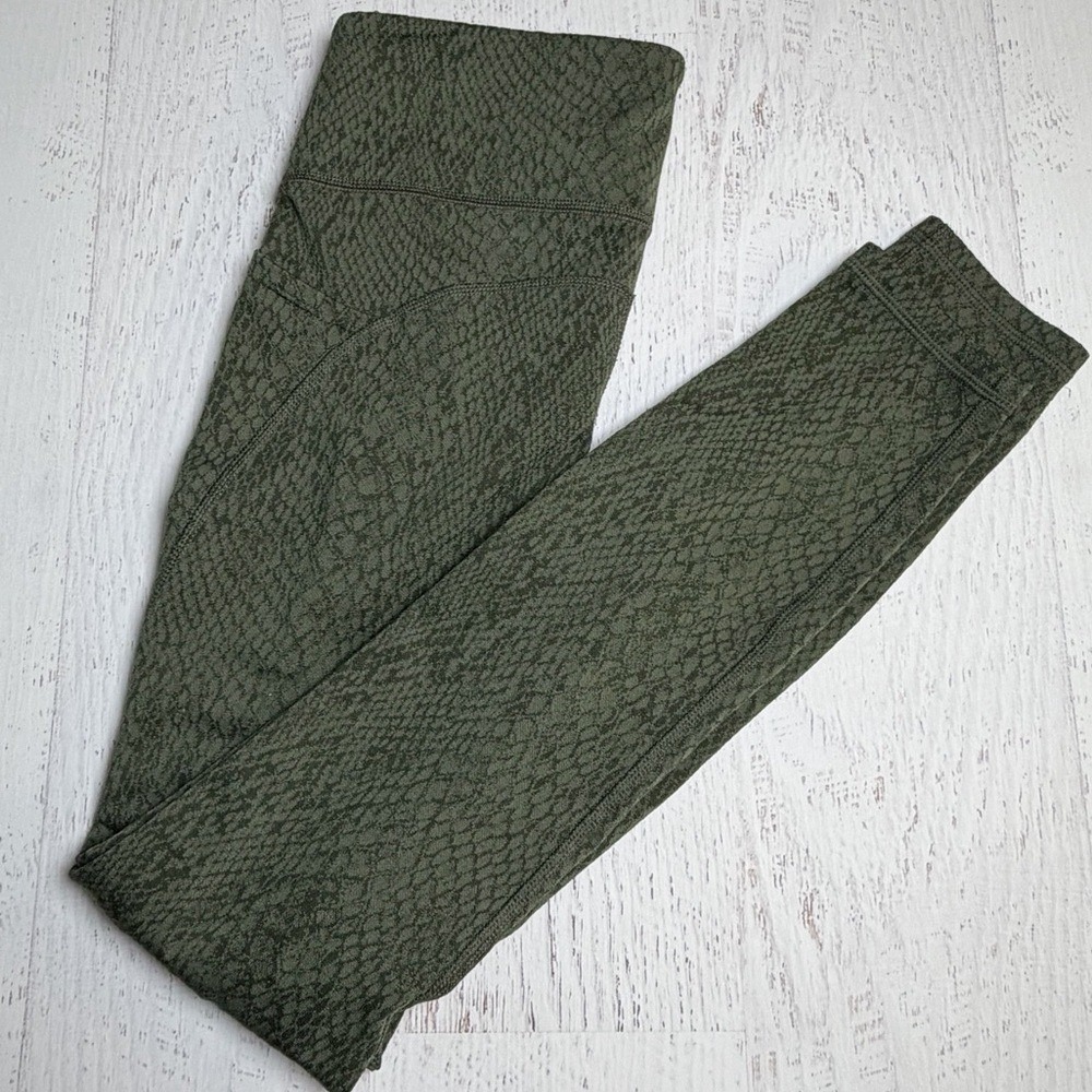 All in Motion Olive Snake Print Leggings Small High Rise Athletic Pockets Yoga